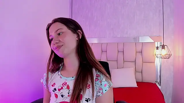 Roxie-Summers11 online show from 12/28/24, 04:41