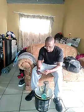 Snapshot of Sgeme325is chatting on 12/24/24, 09:50 Sgeme325is online show from 12/24/24, 09:50