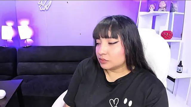 Emma monserrat online show from 05/28/26, 11:29