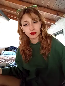 Snapshot of Viudanegraa chatting on 10/08/25, 01:31 Viudanegraa online show from 10/08/25, 01:31