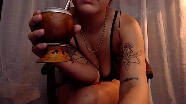 Snapshot of SusiDream chatting on 11/27/25, 12:13 SusiDream online show from 11/27/25, 12:13