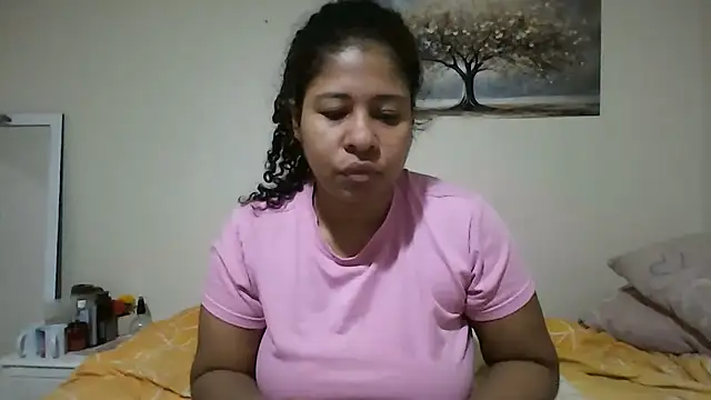 Ivon-09 online show from 06/18/26, 12:09
