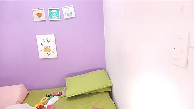 Snapshot of veronica_sinner_ chatting on 01/10/25, 11:54 veronica sinner  online show from 01/10/25, 11:54