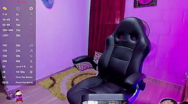 Sharon hils online show from 12/18/24, 01:02