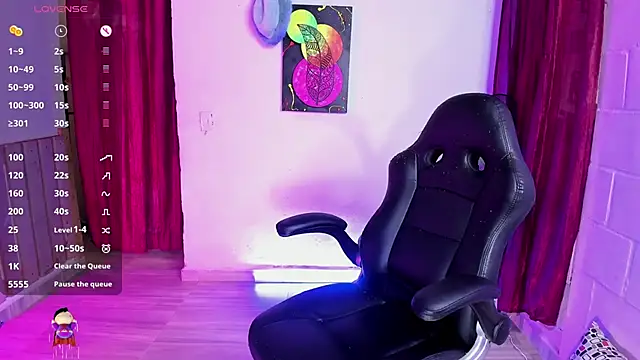 Snapshot of Sharon_hils chatting on 02/06/25, 07:18 Sharon hils online show from 02/06/25, 07:18