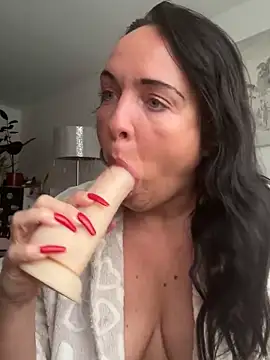 Dagmar92 online show from 11/23/25, 08:25