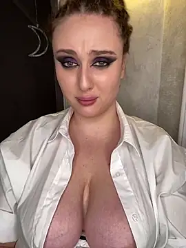 AnnaRichmond online show from 02/17/25, 10:18