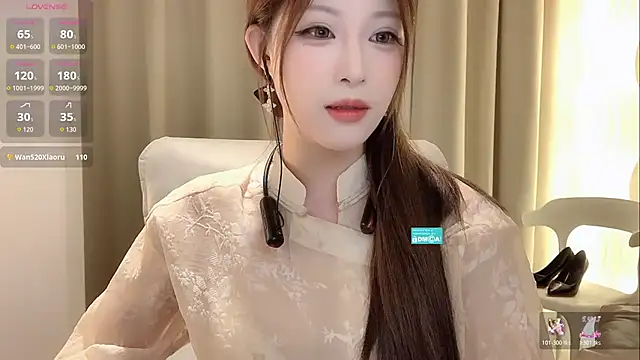 zhuzhu-520- online show from 10/31/25, 03:46