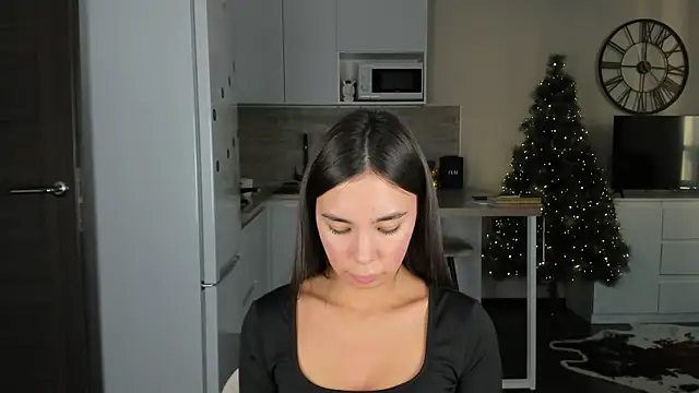 nilliluv online show from 12/14/25, 09:36