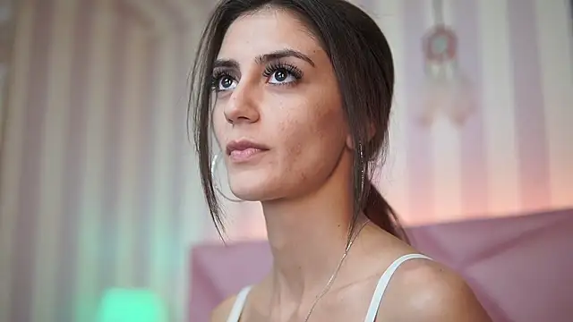 Snapshot of SabrinaHope chatting on 02/22/25, 09:37 SabrinaHope online show from 02/22/25, 09:37