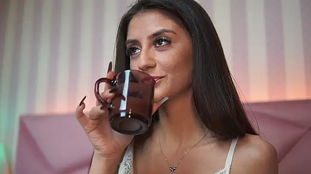 Snapshot of SabrinaHope chatting on 02/23/25, 04:39 SabrinaHope online show from 02/23/25, 04:39