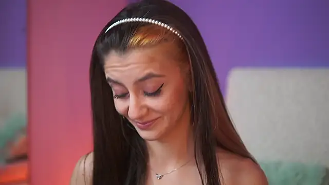 Snapshot of SabrinaHope chatting on 11/13/25, 10:19 SabrinaHope online show from 11/13/25, 10:19