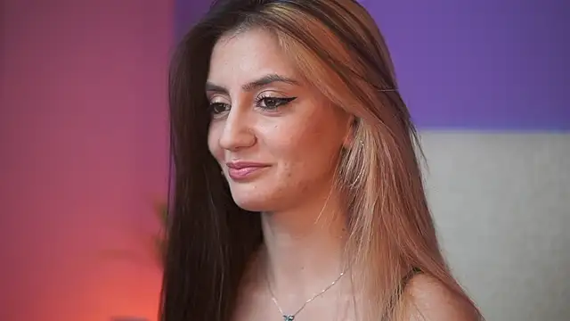 Snapshot of SabrinaHope chatting on 11/29/25, 10:35 SabrinaHope online show from 11/29/25, 10:35