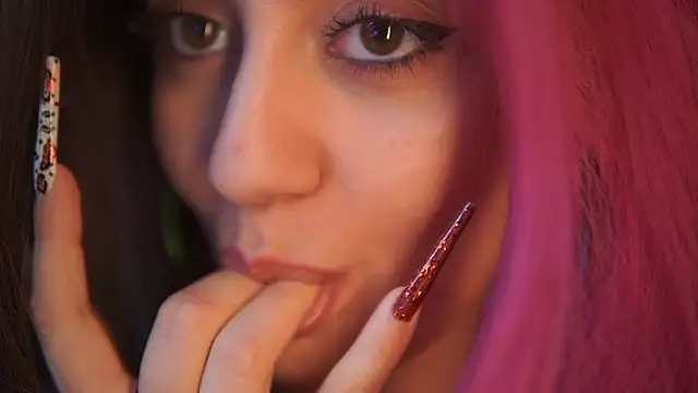 Snapshot of SabrinaHope chatting on 12/03/25, 10:30 SabrinaHope online show from 12/03/25, 10:30