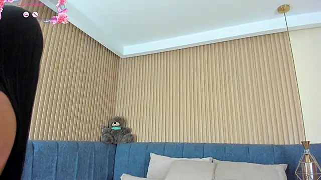 kathecute   online show from 04/28/26, 01:48