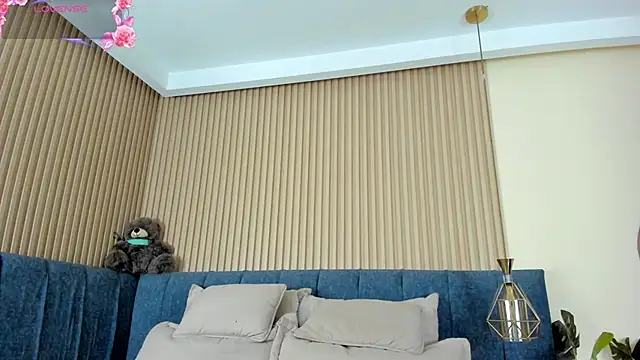 kathecute   online show from 05/06/26, 01:36