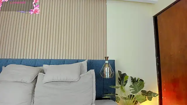 kathecute   online show from 05/08/26, 01:55