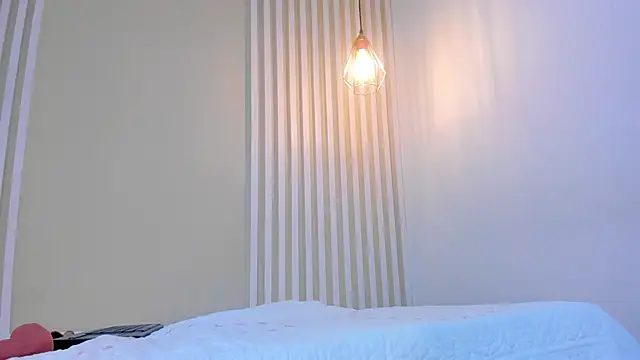 Snapshot of annawelk_ chatting on 02/19/25, 03:38 annawelk online show from 02/19/25, 03:38