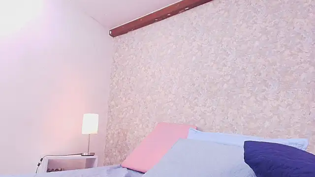 nicol f online show from 09/29/25, 07:19