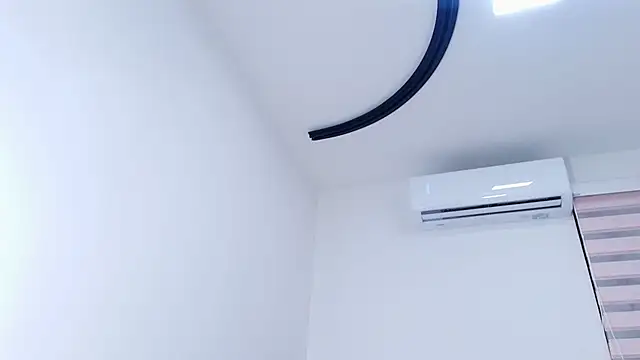 Snapshot of nicol_f chatting on 01/16/26, 03:10 nicol f online show from 01/16/26, 03:10