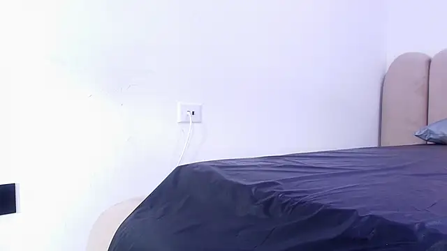 Snapshot of nicol_f chatting on 02/05/26, 03:11 nicol f online show from 02/05/26, 03:11