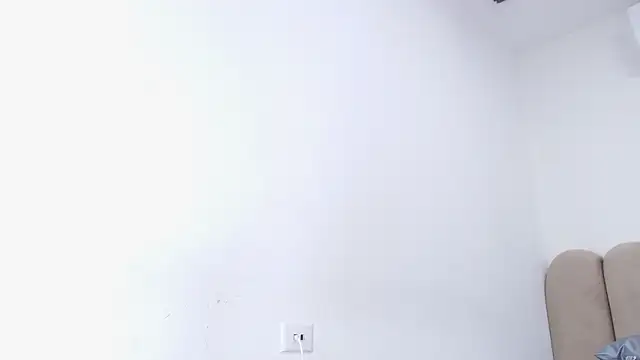 Snapshot of nicol_f chatting on 02/19/26, 03:13 nicol f online show from 02/19/26, 03:13