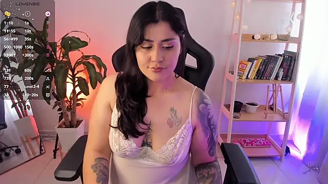 Snapshot of GretaX-X chatting on 02/08/26, 03:48 GretaX-X online show from 02/08/26, 03:48