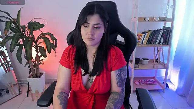 Snapshot of GretaX-X chatting on 02/09/26, 02:43 GretaX-X online show from 02/09/26, 02:43