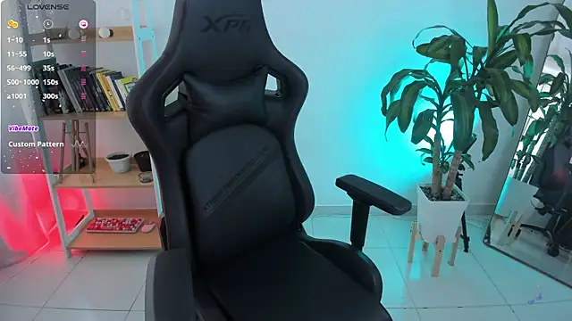 Snapshot of GretaX-X chatting on 02/12/26, 02:12 GretaX-X online show from 02/12/26, 02:12