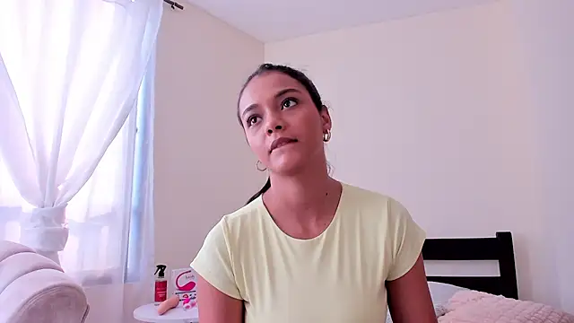 evely coelloo online show from 01/07/25, 08:21