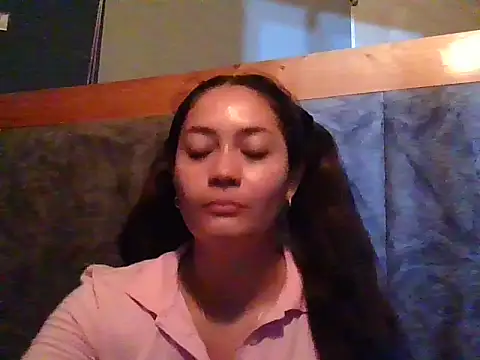 Snapshot of Nikkinata chatting on 10/29/25, 12:02 Nikkinata online show from 10/29/25, 12:02