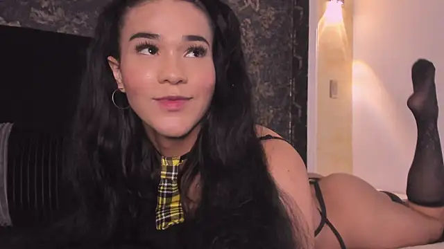 Isa Little Star online show from 03/06/25, 03:56