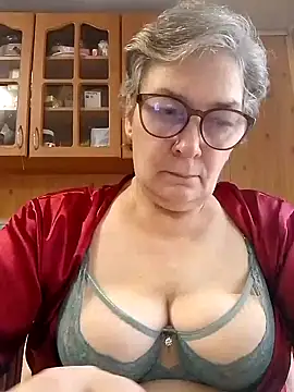 Snapshot of IrinaSweet54 chatting on 10/06/25, 07:50 IrinaSweet54 online show from 10/06/25, 07:50