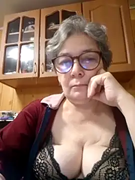Snapshot of IrinaSweet54 chatting on 10/09/25, 07:39 IrinaSweet54 online show from 10/09/25, 07:39