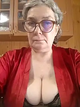 IrinaSweet54 online show from 04/22/26, 07:00