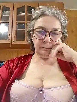 IrinaSweet54 online show from 06/22/26, 08:44