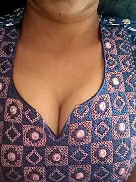 Snapshot of Ambika01 chatting on 03/06/25, 03:13 Ambika01 online show from 03/06/25, 03:13