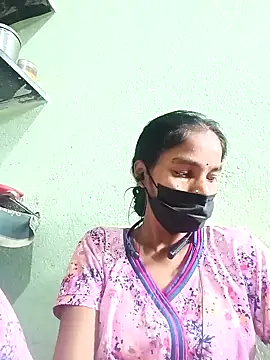 Snapshot of anusiya01 chatting on 02/25/25, 03:52 anusiya01 online show from 02/25/25, 03:52