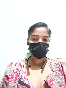 Snapshot of anusiya01 chatting on 03/01/25, 05:05 anusiya01 online show from 03/01/25, 05:05