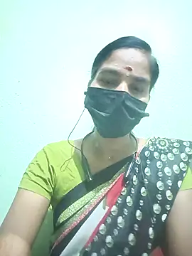 Snapshot of anusiya01 chatting on 09/13/25, 03:01 anusiya01 online show from 09/13/25, 03:01