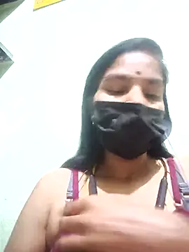 Snapshot of anusiya01 chatting on 09/18/25, 05:59 anusiya01 online show from 09/18/25, 05:59