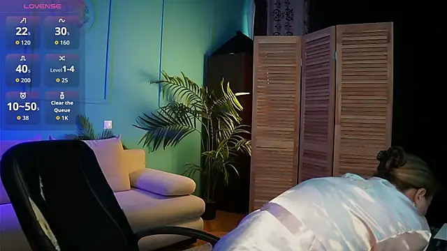 Ariell Margot  online show from 10/12/25, 05:17