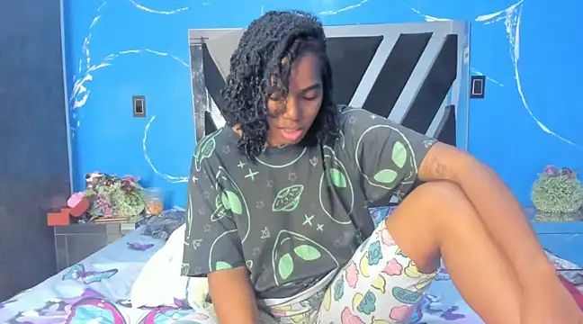 Snapshot of Cataleya19__ chatting on 12/16/24, 02:27 Cataleya19   online show from 12/16/24, 02:27