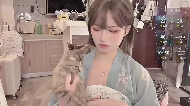 Snapshot of -XunMengLong- chatting on 02/13/25, 05:22 -XunMengLong- online show from 02/13/25, 05:22