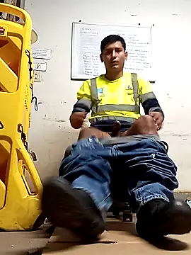 Snapshot of mateoliamcorea chatting on 03/30/26, 10:49 mateoliamcorea online show from 03/30/26, 10:49