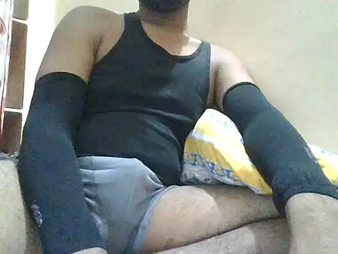 Snapshot of Rohan_200219 chatting on 03/27/26, 06:30 Rohan 200219 online show from 03/27/26, 06:30