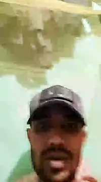 Snapshot of MDROBEL007 chatting on 12/23/24, 04:01 MDROBEL007 online show from 12/23/24, 04:01