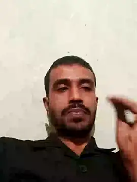 Snapshot of MDROBEL007 chatting on 01/12/25, 05:11 MDROBEL007 online show from 01/12/25, 05:11