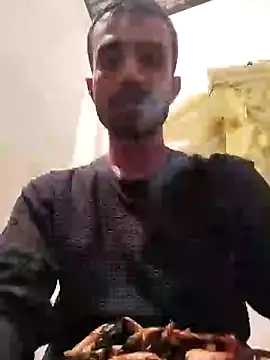 Snapshot of MDROBEL007 chatting on 01/13/25, 02:21 MDROBEL007 online show from 01/13/25, 02:21