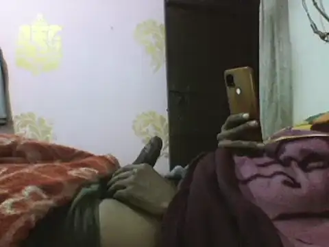 Snapshot of Desi_GfBf chatting on 01/30/25, 05:17 Desi GfBf online show from 01/30/25, 05:17